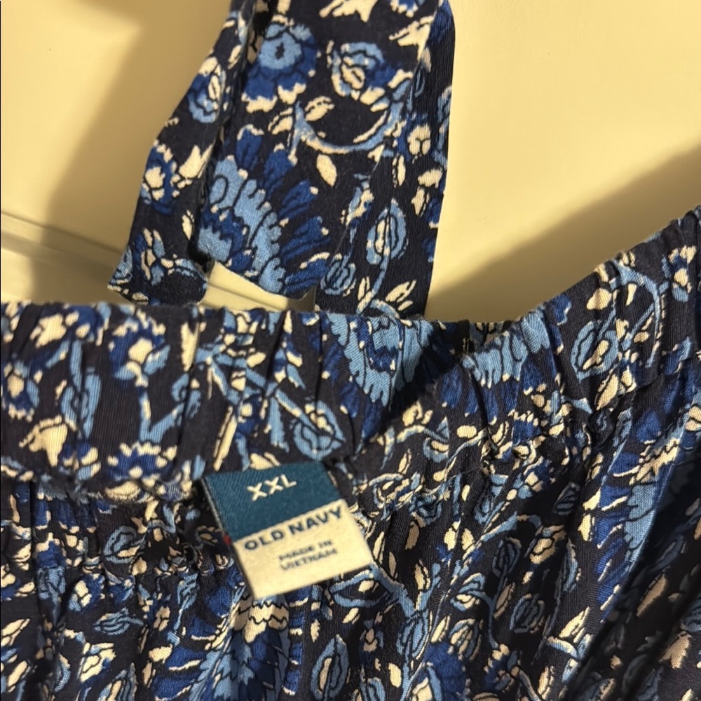 Old Navy Blue Patterned Maxi Dress - Picture 8 of 8